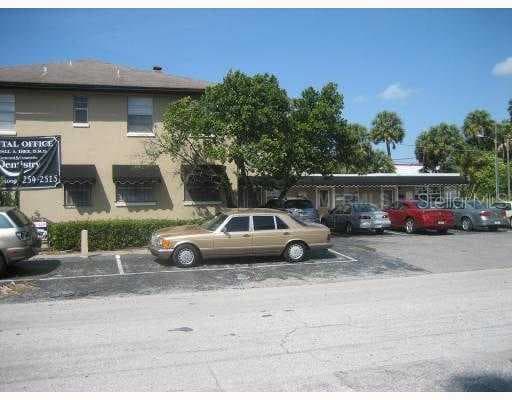 2401 W KENNEDY BOULEVARD TAMPA, FL 33609