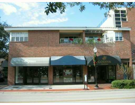 1643 W SNOW CREEK UNIT E206 TAMPA, FL 33606