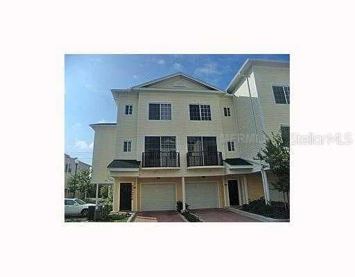 9743 MEADOW FIELD CIRCLE TAMPA, FL 33626