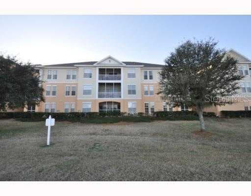 9301 CRESCENT LOOP CIRCLE UNIT 207 TAMPA, FL 33619