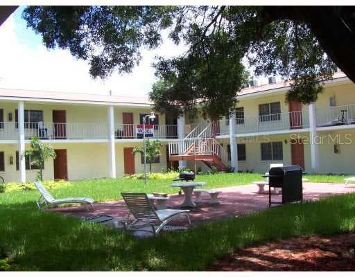 3119 W DE LEON STREET UNIT 10 TAMPA, FL 33609