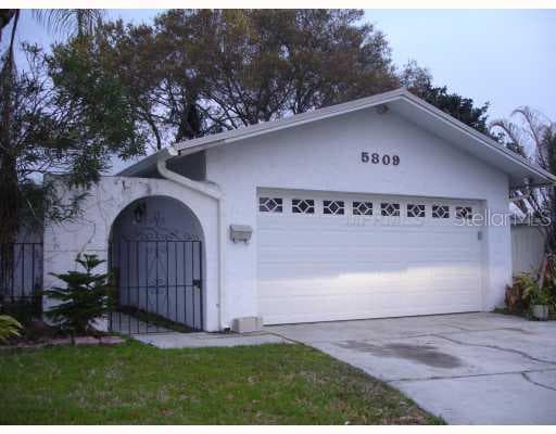5809 IMPERIAL KEY TAMPA, FL 33615