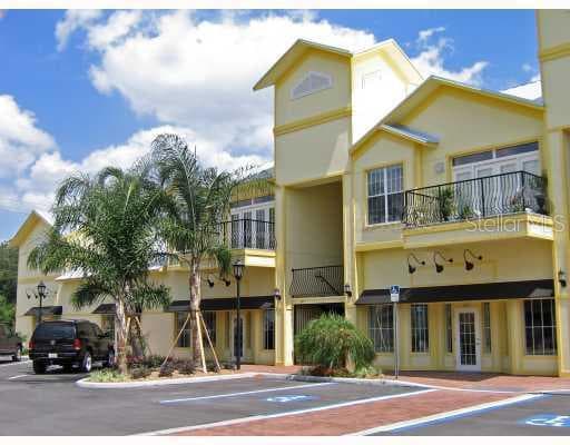 2804 JAMES L REDMAN PARKWAY UNIT 201 PLANT CITY, FL 33566