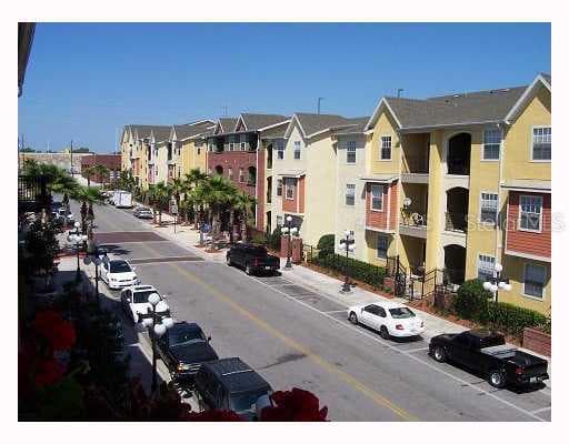1910 E PALM AVENUE UNIT 8302 TAMPA, FL 33605