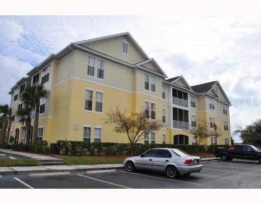 9414 CRESCENT LOOP CIRCLE UNIT 205 TAMPA, FL 33619