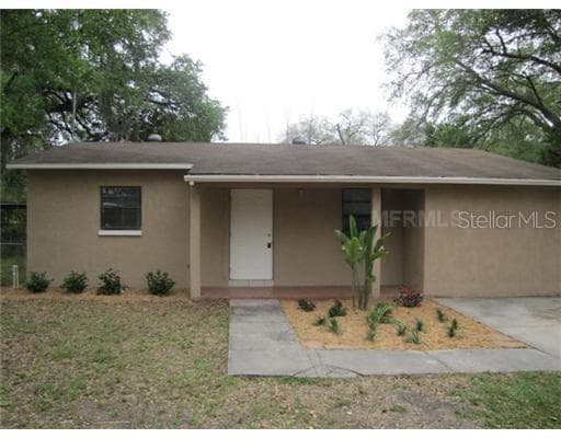 8112 N DAKOTA AVENUE TAMPA, FL 33604