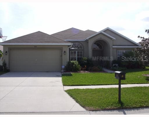16309 BRIDGELAWN AVENUE LITHIA, FL 33547