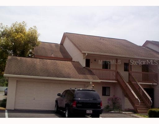 3702 GREENERY CT UNIT 202 Tampa, FL 33618