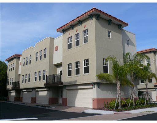 631 BLUE TAVERNA LANE CLEARWATER, FL 33756