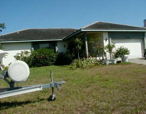 815 BIRDIE WAY APOLLO BEACH, FL 33572