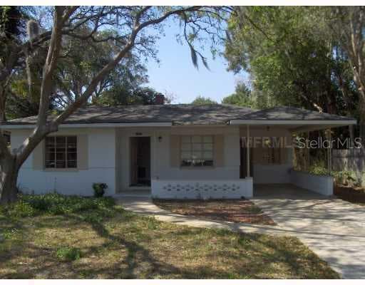 1305 DIVOT LANE TAMPA, FL 33612