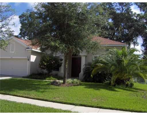 2416 BLUE STONE COURT VALRICO, FL 33594