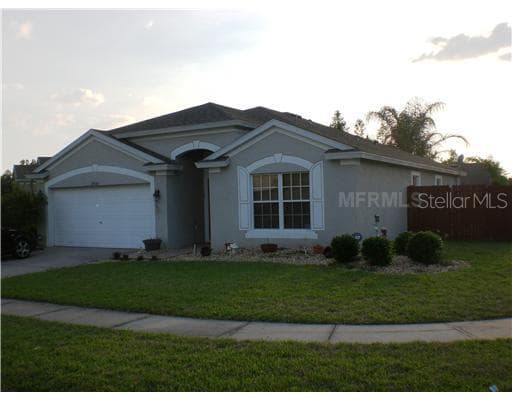 5925 COUNT TURF LANE WESLEY CHAPEL, FL 33544
