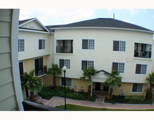 9865 MEADOW FIELD CIRCLE TAMPA, FL 33626