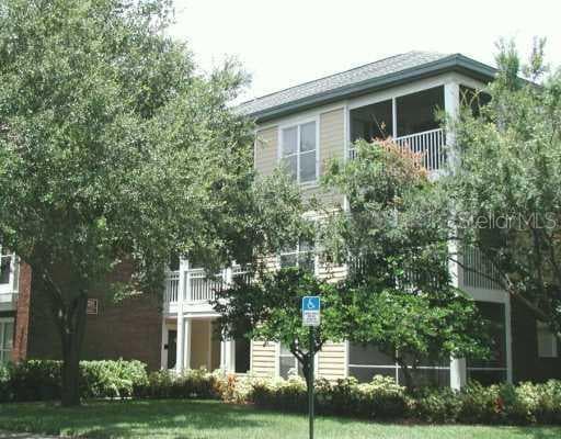 4211 CHATHAM OAK COURT UNIT 122 TAMPA, FL 33624