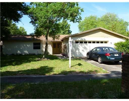 508 VALLEY HILL DRIVE BRANDON, FL 33510