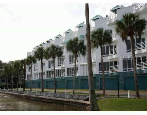4950 BAYSHORE BOULEVARD UNIT 19 TAMPA, FL 33611