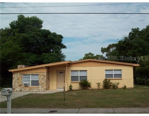 10912 N LANTANA AVENUE TAMPA, FL 33612