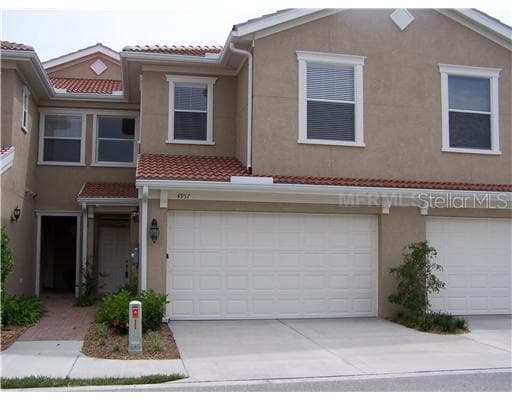 4957 ANNISTON CIRCLE TAMPA, FL 33647