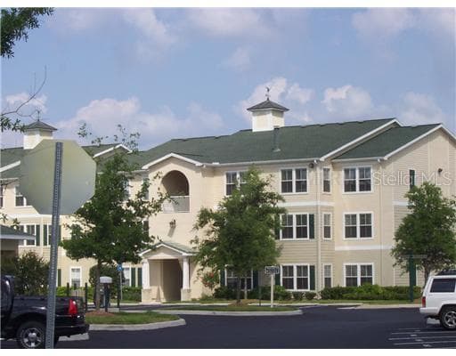 18293 BRIDLE CLUB DRIVE UNIT 18293 TAMPA, FL 33647