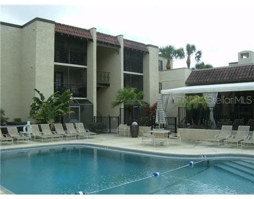5306 SANTA ROSA COURT UNIT 141 TAMPA, FL 33609