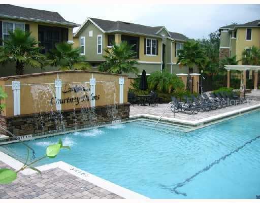10101 COURTNEY PALMS BOULEVARD UNIT 201 TAMPA, FL 33619