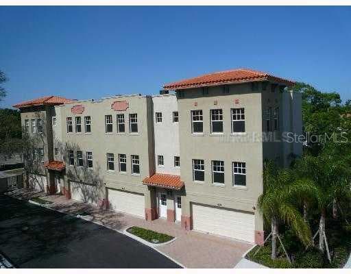 654 SIREN WIND LANE CLEARWATER, FL 33756