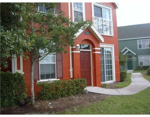9518 LAKE CHASE ISLAND WAY UNIT 9518 TAMPA, FL 33626