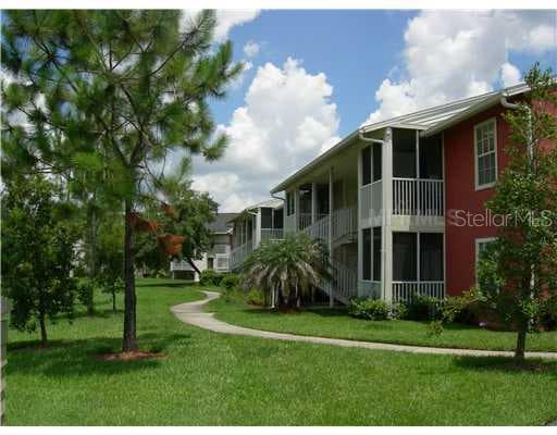 215 LAKE BROOK CIRCLE UNIT 106 BRANDON, FL 33511