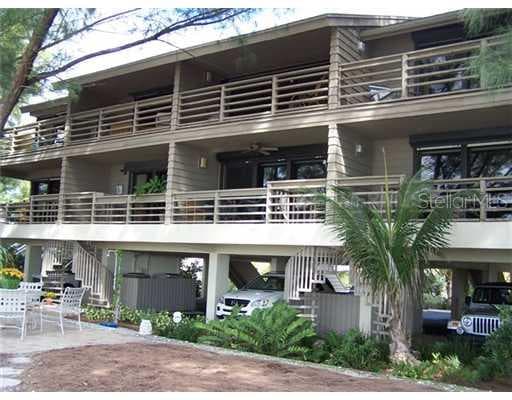 8226 GULF BOULEVARD UNIT 3 TREASURE ISLAND, FL 33706