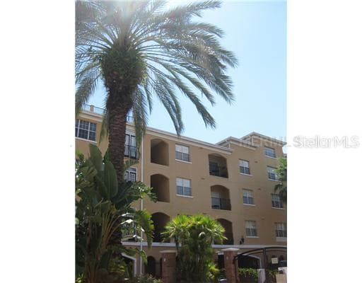 501 KNIGHTS RUN AVENUE UNIT 1318 TAMPA, FL 33602