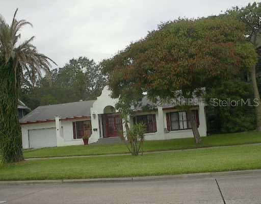 827 BAYSHORE BOULEVARD TAMPA, FL 33606