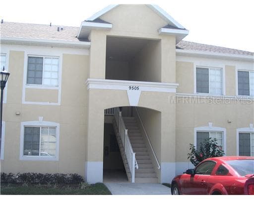 9507 GROVEDALE CIRCLE UNIT 102 RIVERVIEW, FL 33578