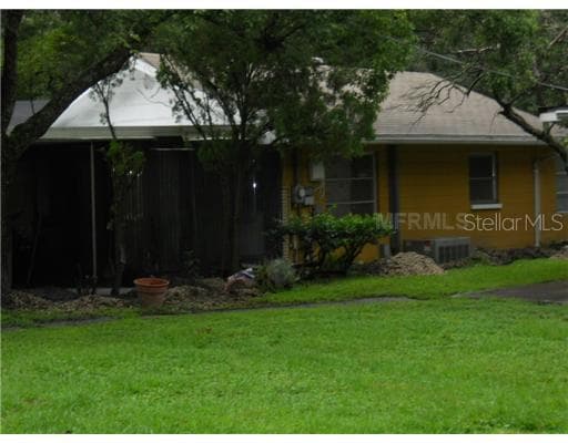 1717 1/2 Broad Tampa, FL 33604
