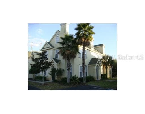 10514 WINDSOR LAKE COURT UNIT 10514 TAMPA, FL 33626