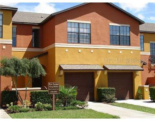 1028 BLACKWATER DRIVE WESLEY CHAPEL, FL 33543