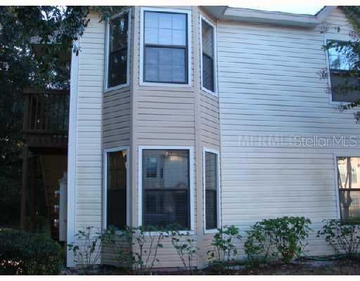 2302 MAKI ROAD UNIT 33 PLANT CITY, FL 33563