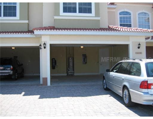 4043 COURTSIDE WAY UNIT 4043 TAMPA, FL 33618