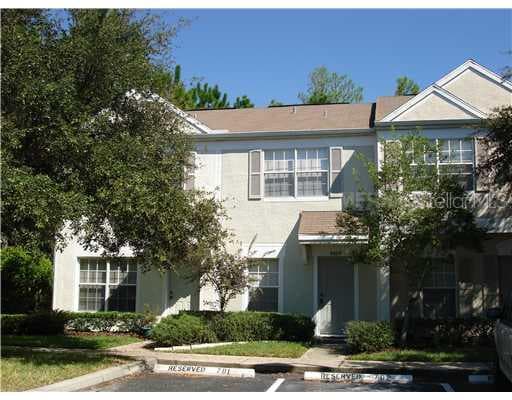 8664 HUNTERS KEY CIRCLE TAMPA, FL 33647