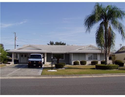 617 OAKMONT AVENUE SUN CITY CENTER, FL 33573
