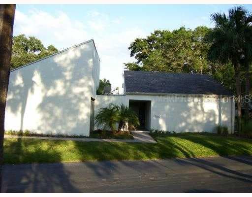 4006 CYPRESS LANE UNIT 4006 TAMPA, FL 33618