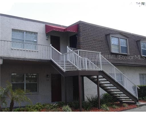 9105 W HILLSBOROUGH AVENUE UNIT I205 TAMPA, FL 33615