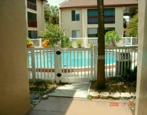 8640 TAHOE COURT UNIT 15 TAMPA, FL 33614