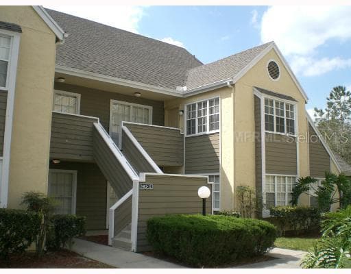1205 LAKE BREEZE PLACE UNIT 1205 VALRICO, FL 33596