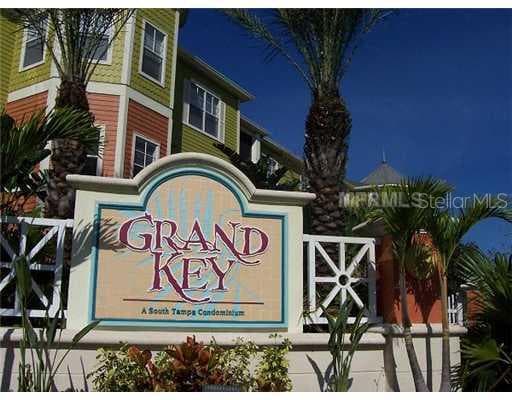 4207 S DALE MABRY HIGHWAY UNIT 8105 TAMPA, FL 33611