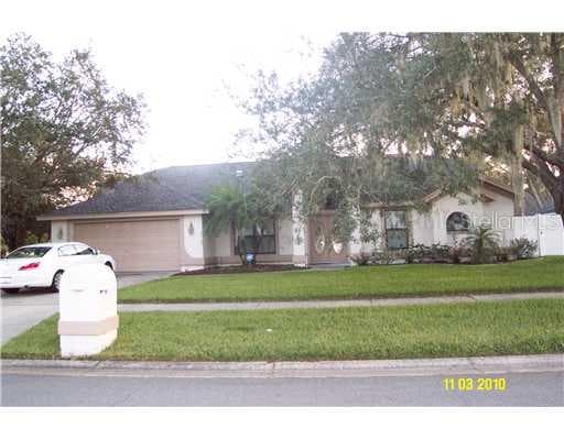 2319 MARSEILLE COURT VALRICO, FL 33596