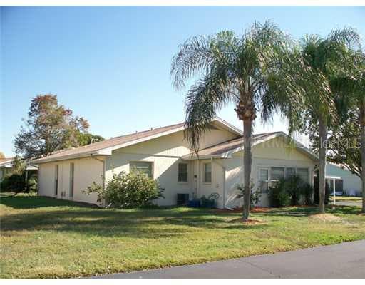 1816 FOXHUNT DRIVE UNIT 143 SUN CITY CENTER, FL 33573