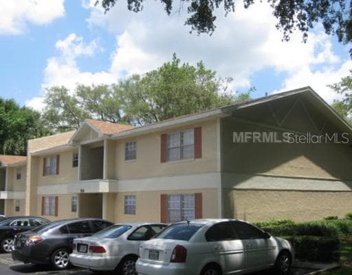 14472 REUTER STRASSE CIRCLE UNIT 404 TAMPA, FL 33613