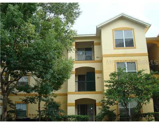5618 PINNACLE HEIGHTS CIRCLE UNIT 302 TAMPA, FL 33624