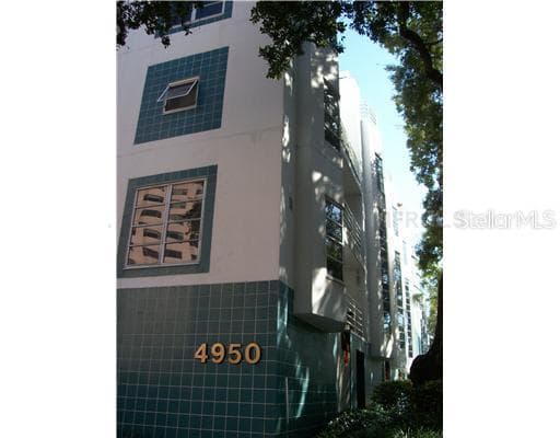 4950 BAYSHORE BOULEVARD UNIT 16 TAMPA, FL 33611